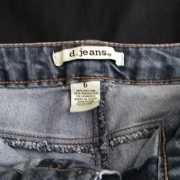 Jeans - Picture 3 of 3